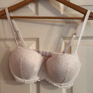 32DD Date Push-Up White Lace Victoria's Secret Bra